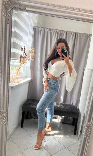 Kessi köves világoskék mom-fit farmer nadrág