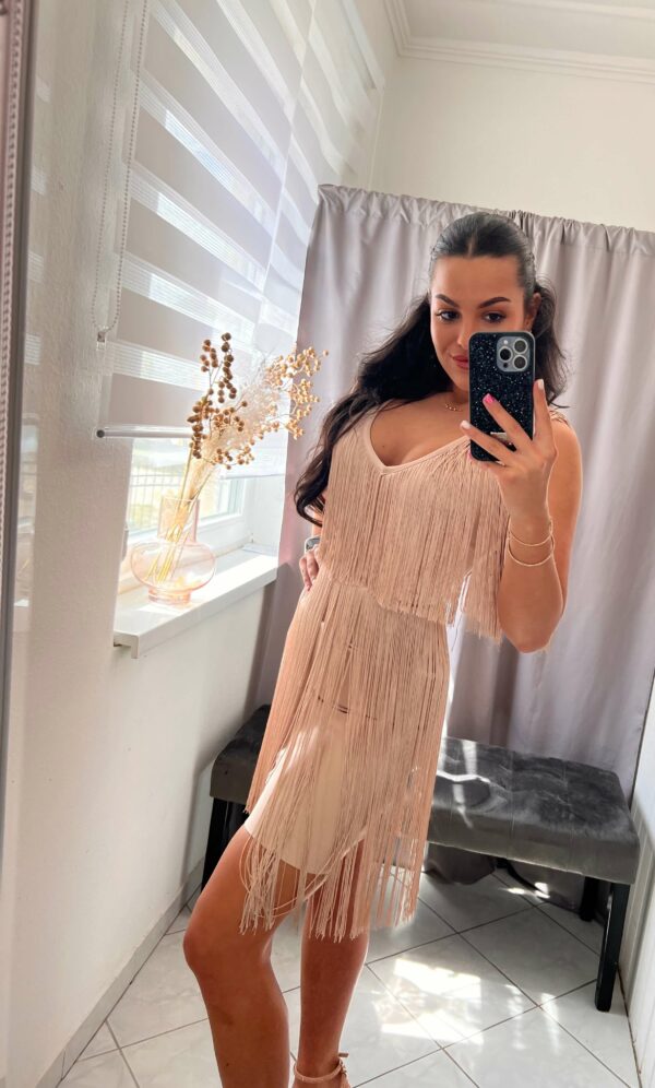 Nille nude alakformáló rojtokkal diszitett ruha - Image 4