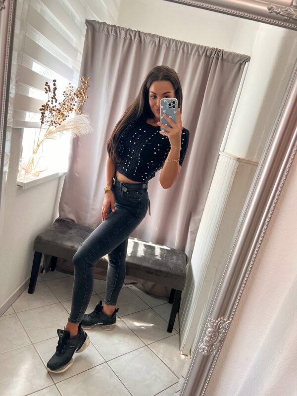 Blanka köves kötött rövid ujjú fekete felső