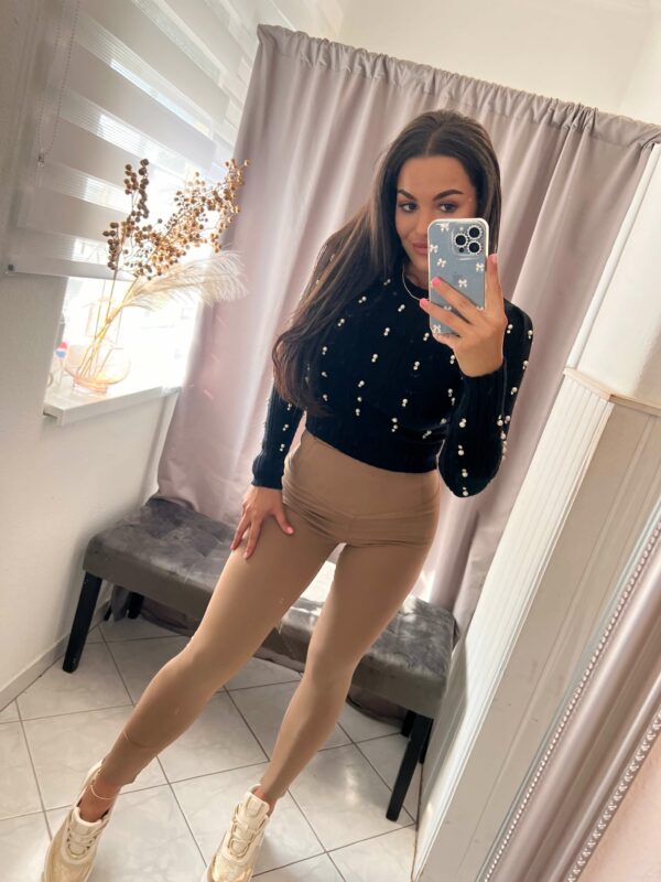 Camila alakformáló bézs leggings - Image 5