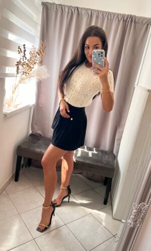 Blanka köves kötött rövid ujjú fehér felső