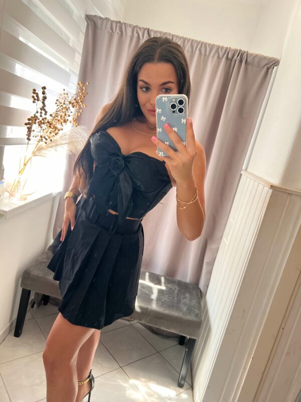 Natalia szatén virágos top - Image 6