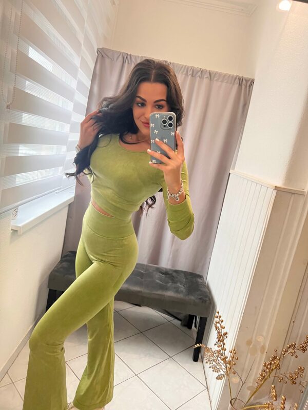 Yara kétrészes bő szárú zöld szett - Image 3
