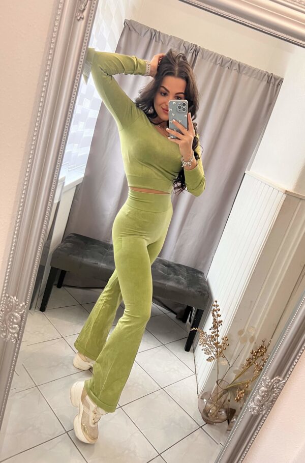 Yara kétrészes bő szárú zöld szett - Image 4