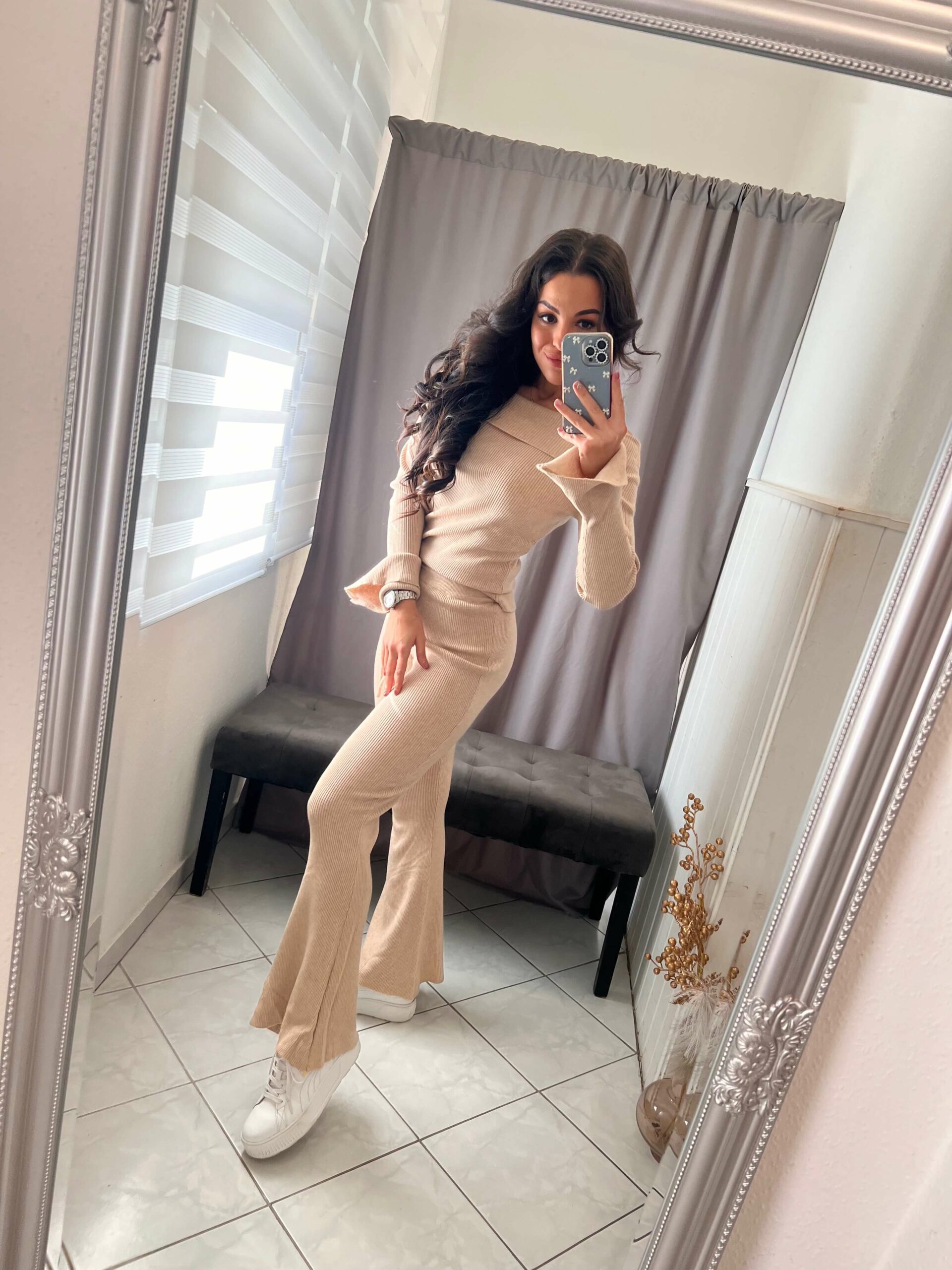 Helli kötött bézs kétrészes szett