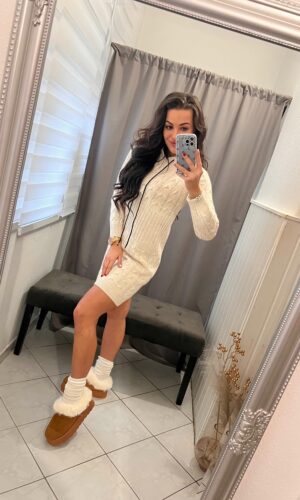 Emina bézs kötött ruha