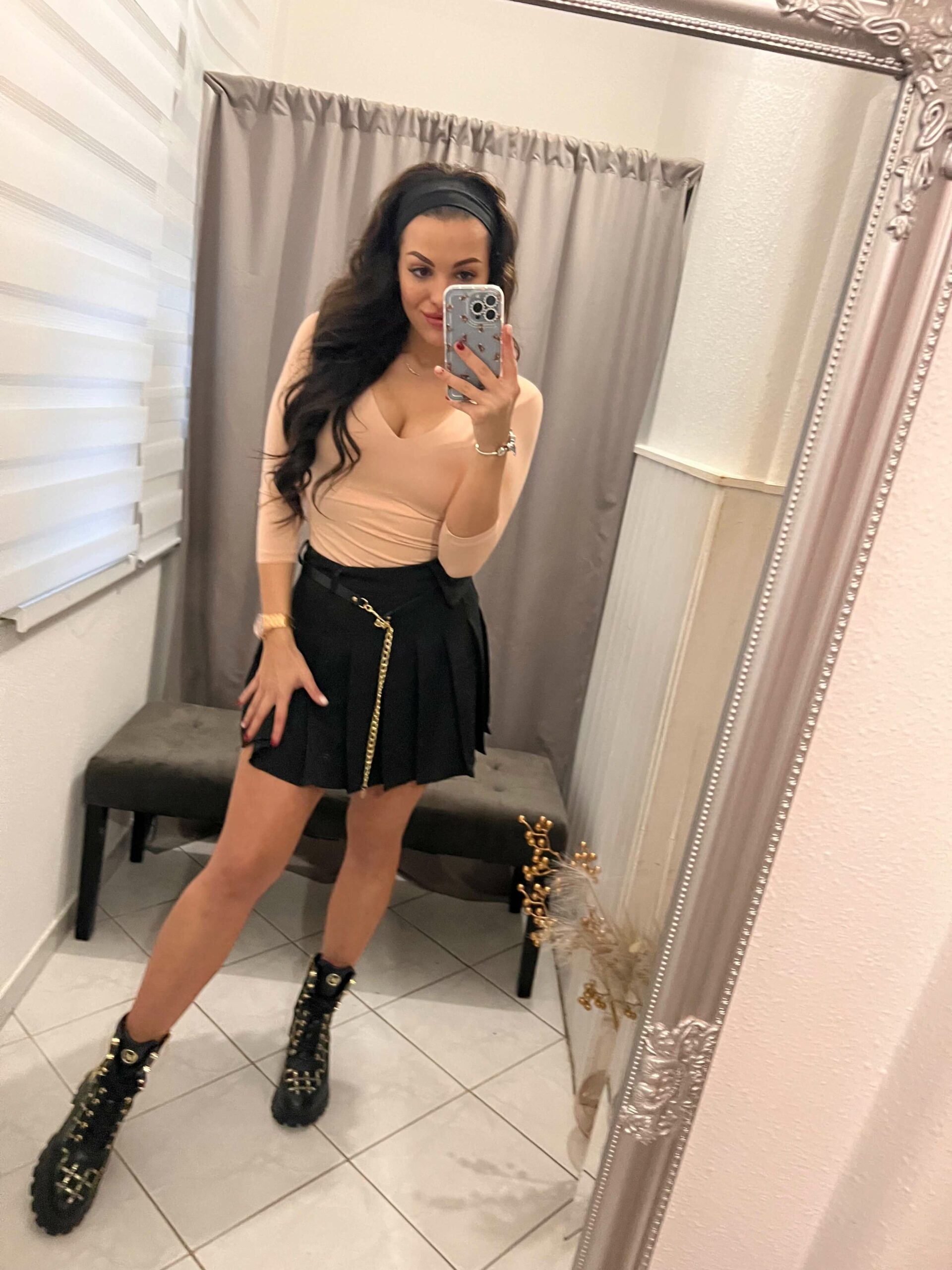 Filn fekete fodros szoknya nadrág láncos övvel - Image 7