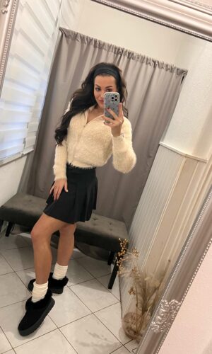 Liza szőrmés galléros bézs pulóver