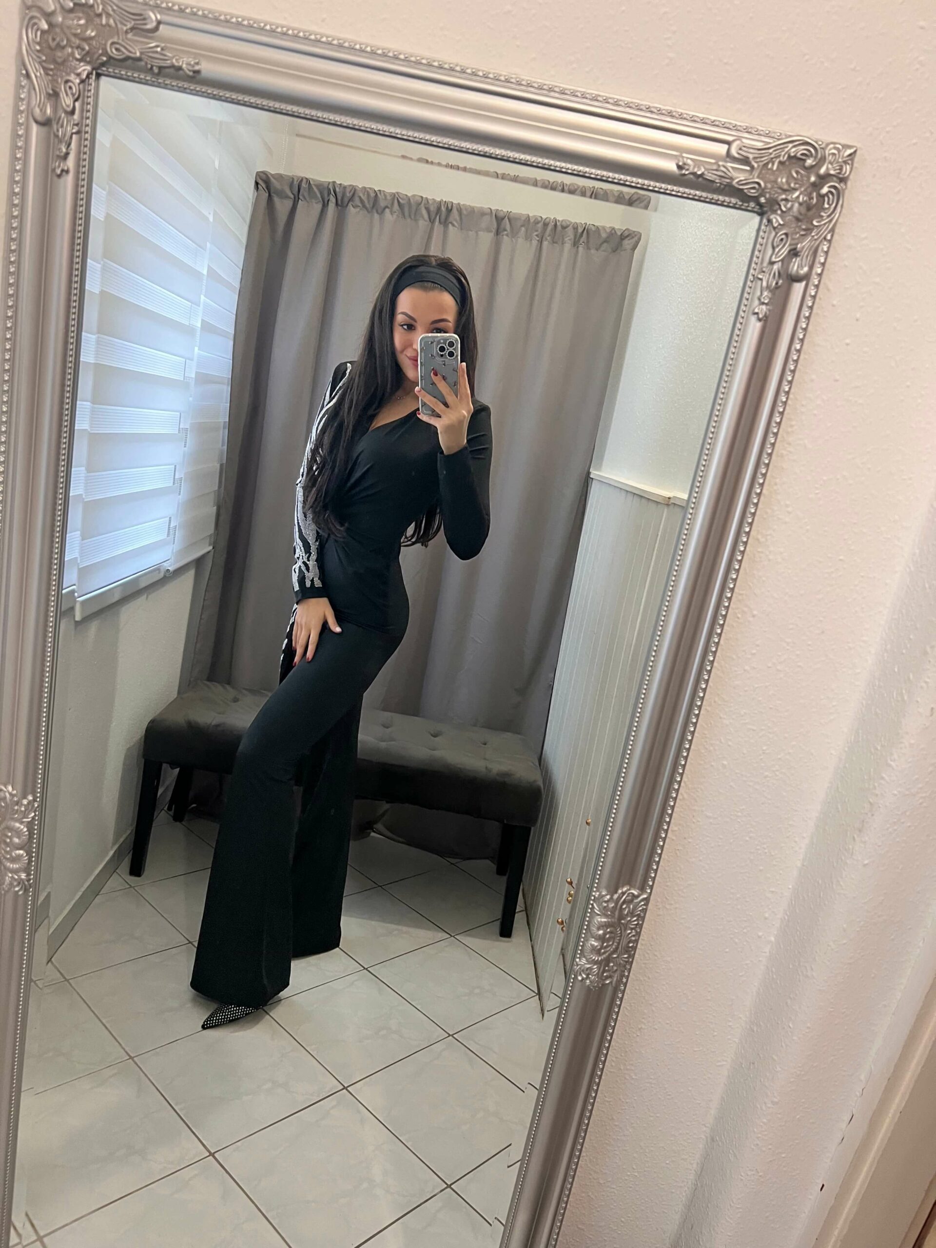 Fella fekete ezüst kövezett overál