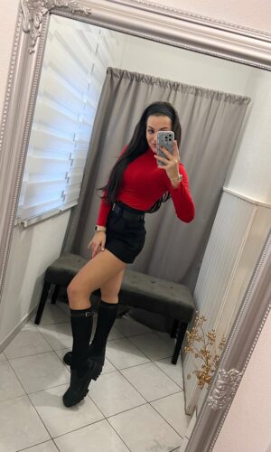 Killa félgarbós sötét piros felső