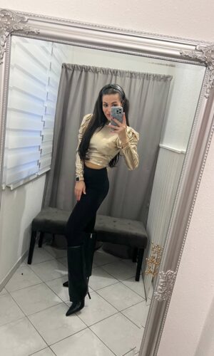 Nex arany hátán nyitott felső