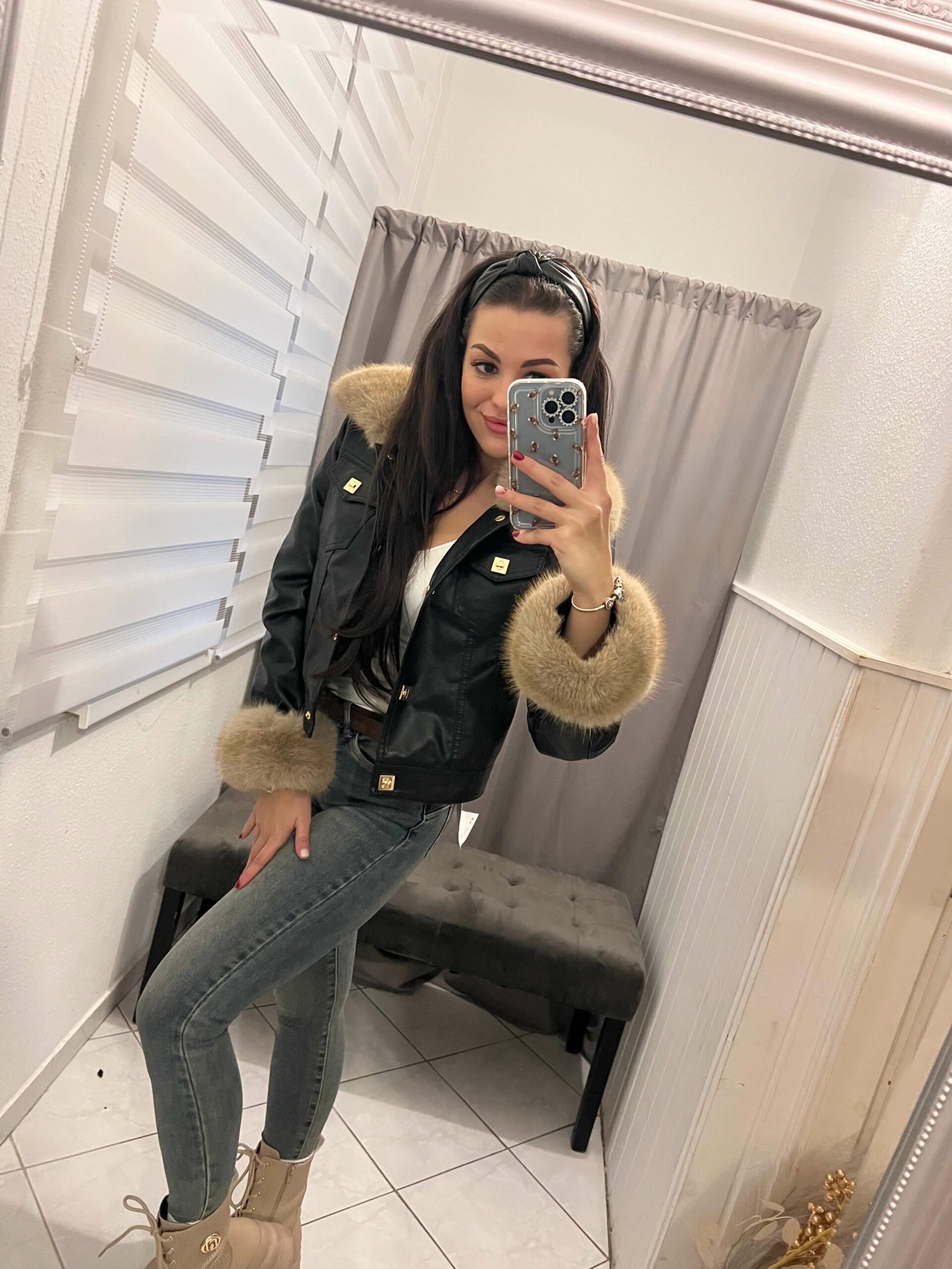 Fles fekete bőr kabát szőrmés diszitéssel - Image 3