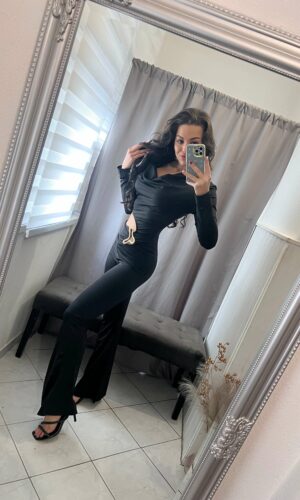 Dalli nyitott fekete arany kapcsos overál