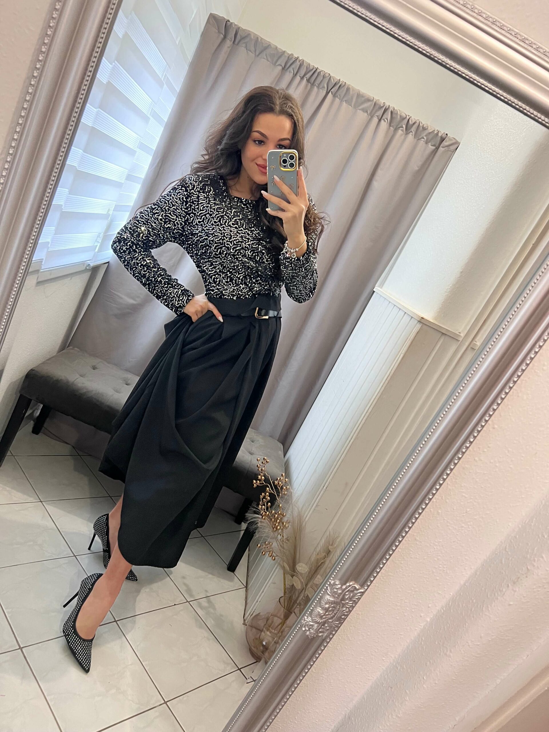 Molli ezüst flitteres fekete maxi ruha - Image 2