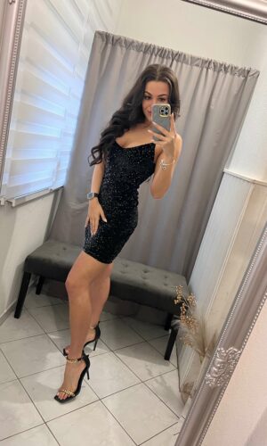 Ezel flitteres fekete vékony pántos ruha