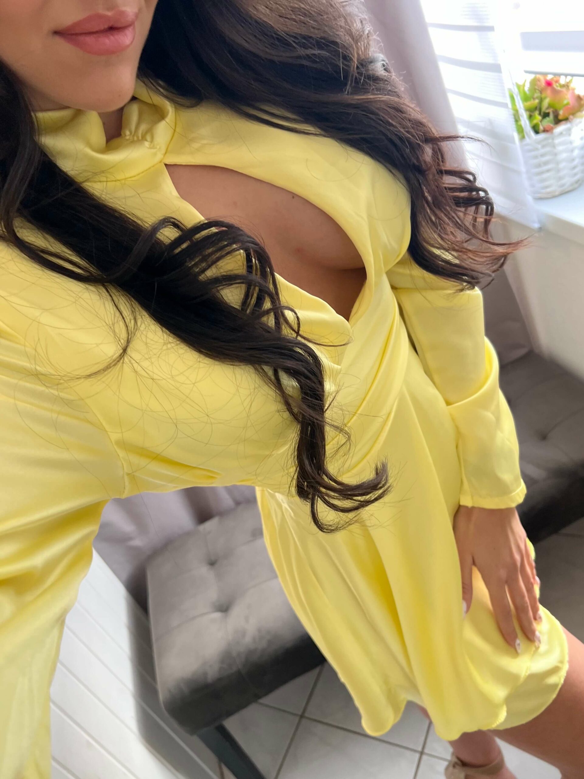 Line hátán nyitott szatén sárga szoknya nadrágos ruha - Image 5