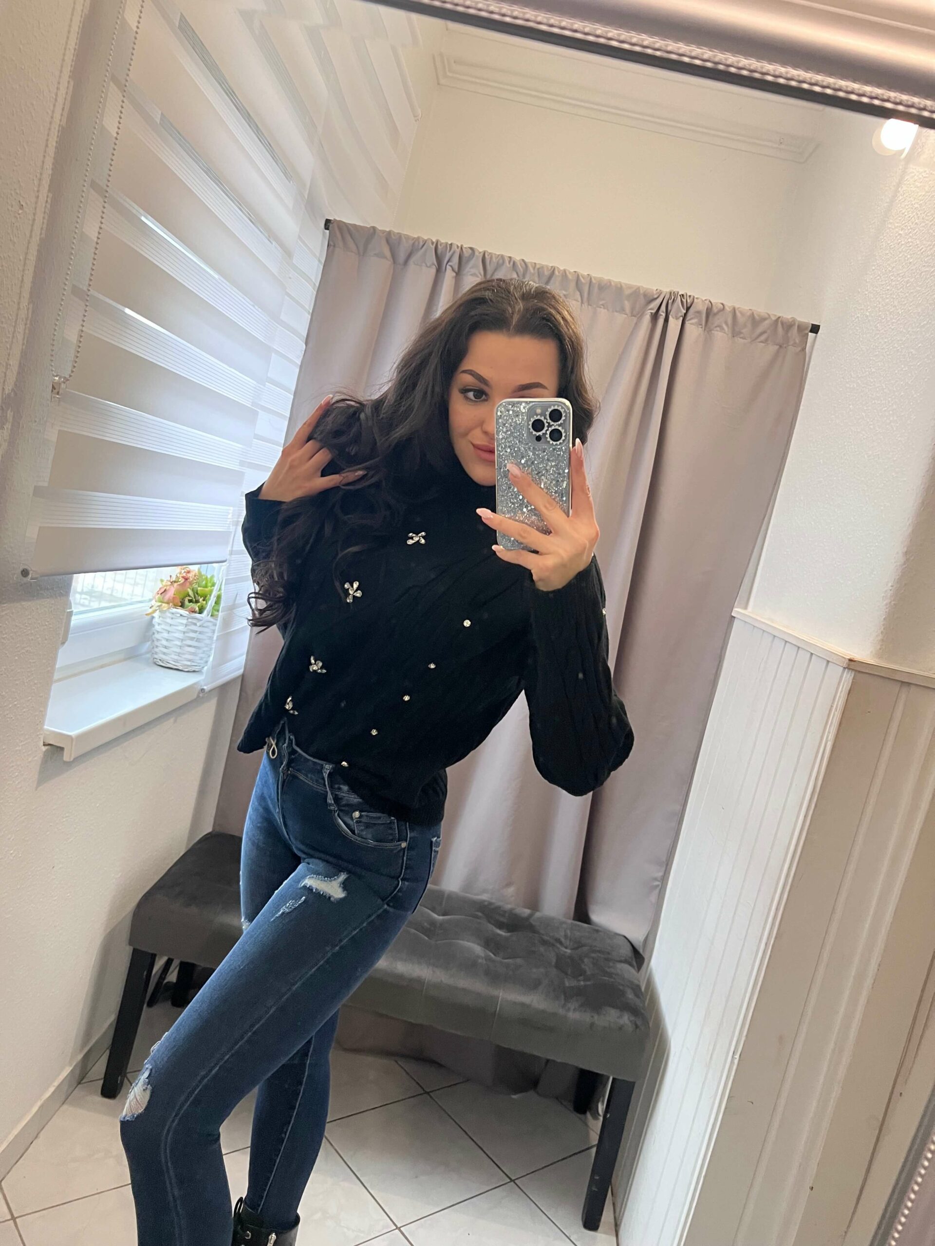 Arie köves garbós kötött fekete pulóver - Image 3