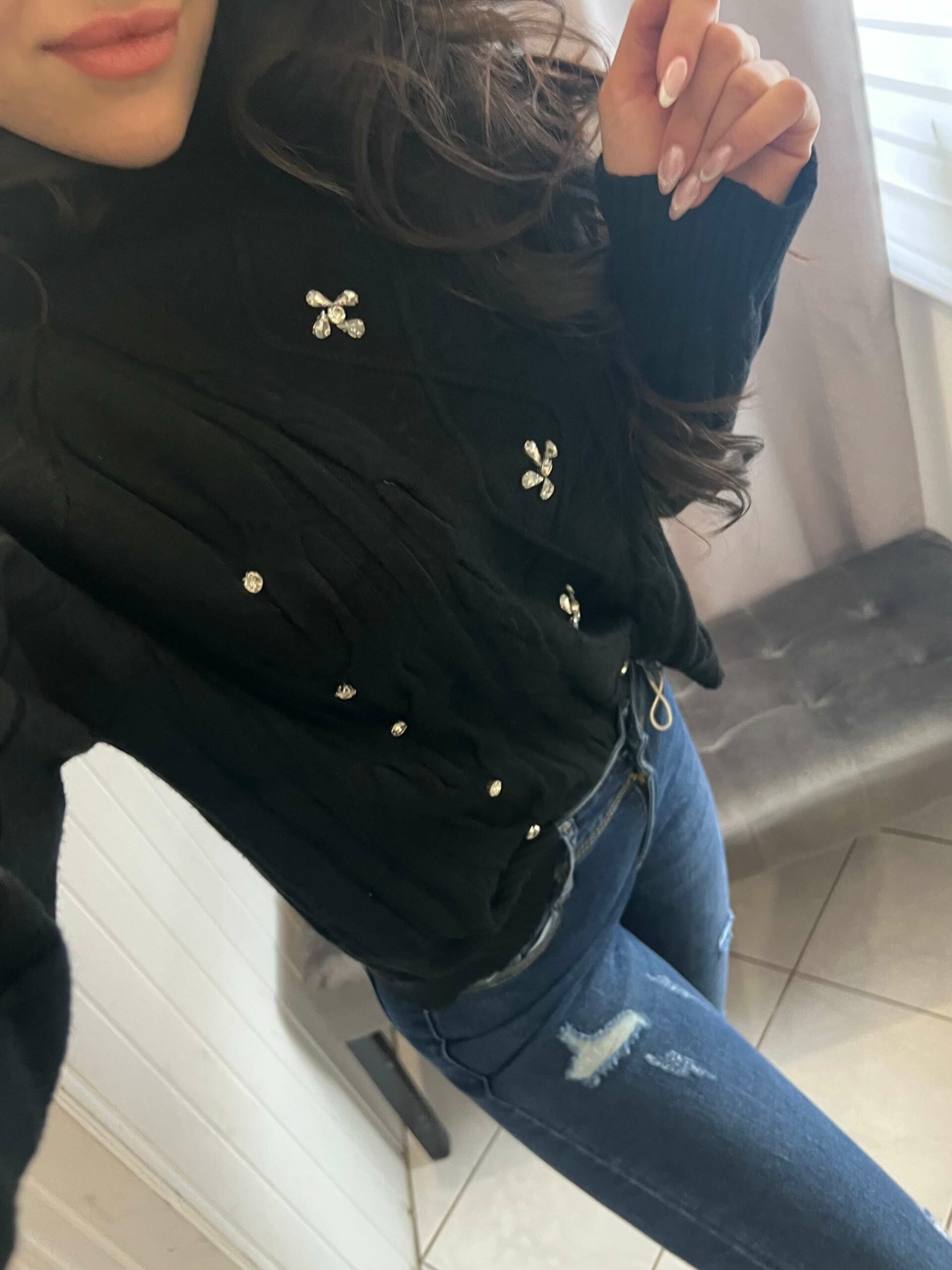 Arie köves garbós kötött fekete pulóver - Image 5