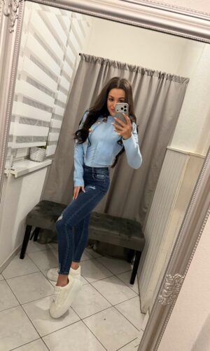 Délia arany gombos világoskék kabát