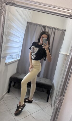 Zoe bézs pantallós leggings