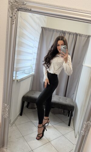 Zeli gyöngyös fehér csipke felső