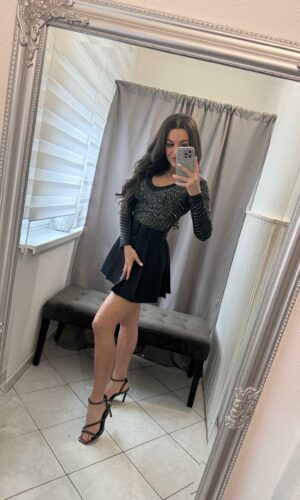 Zora fekete kövezett felső