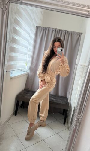 Jezi köves kétrészes bézs szett