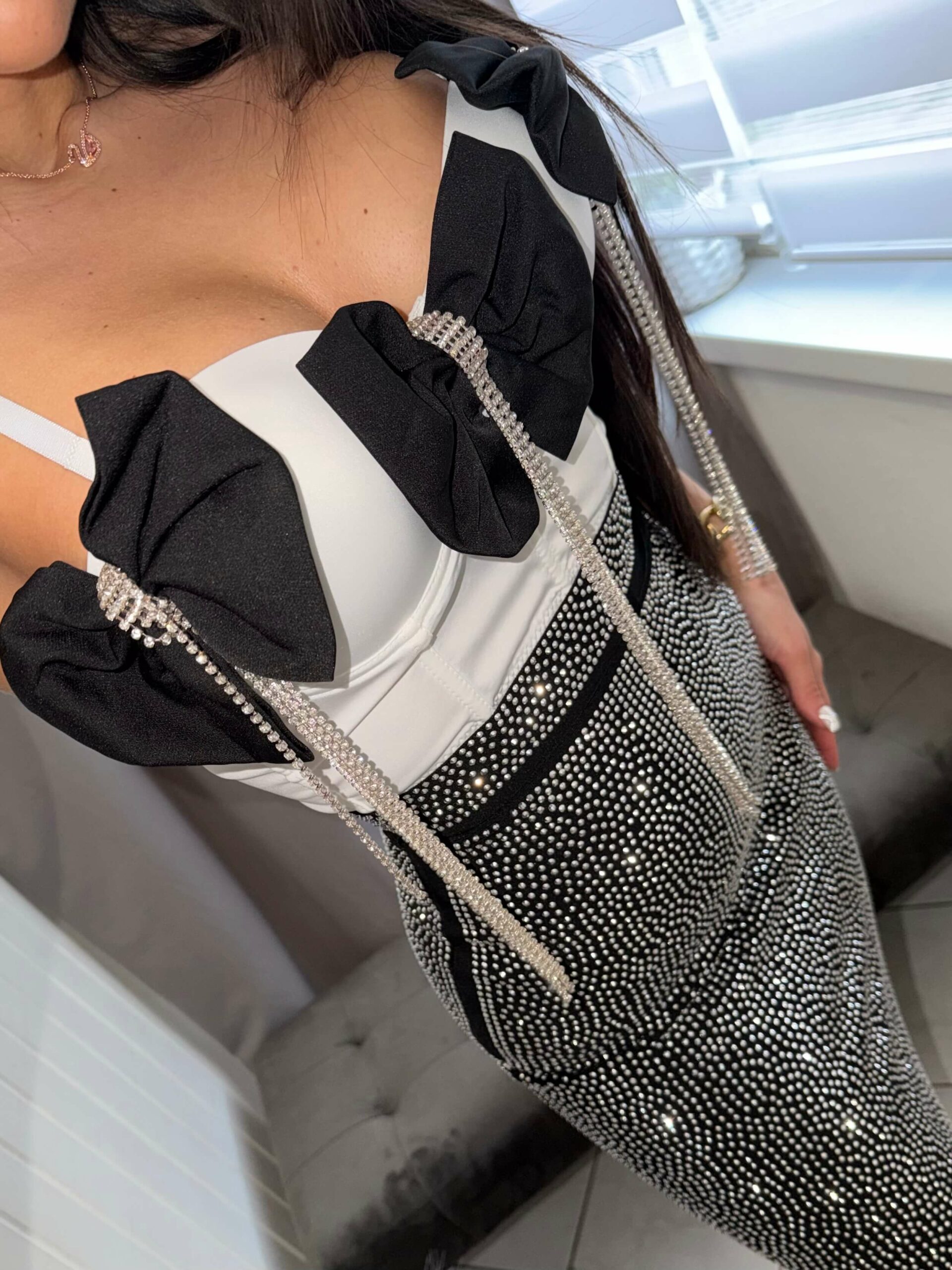 Neti fekete - fehér köves masnis felső - Image 5