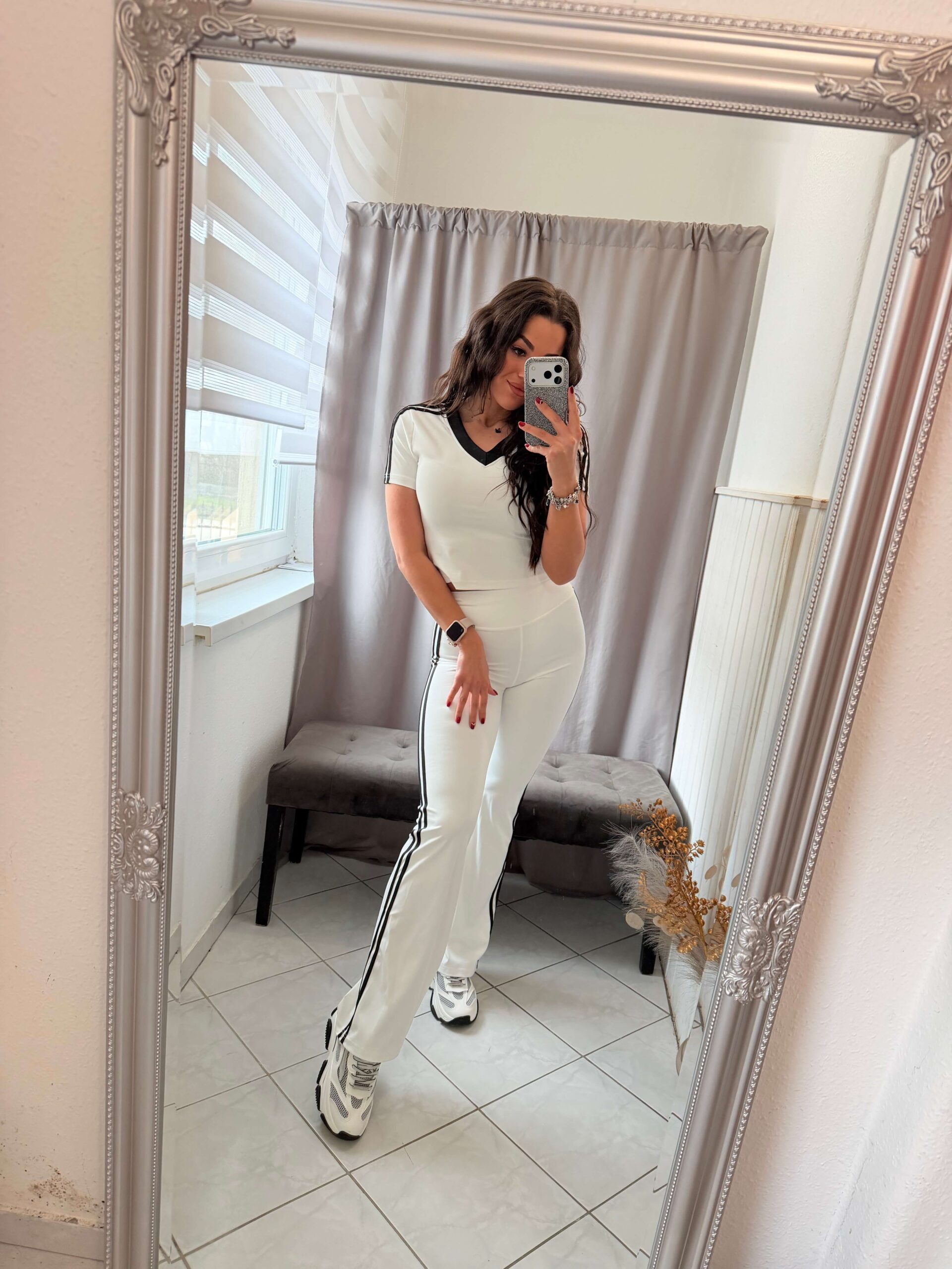 Nala kétrészes trapéz szárú szett fehér - Image 3