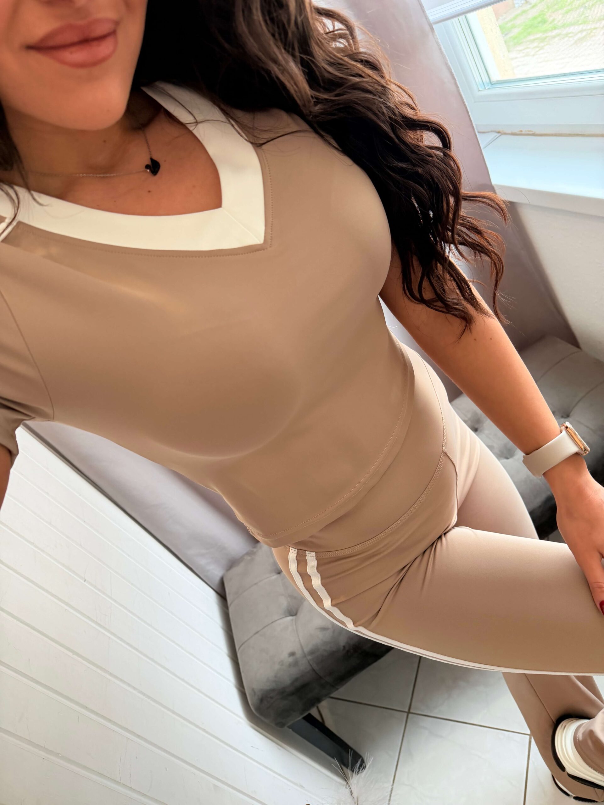 Nala kétrészes trapéz szárú szett bézs - Image 6