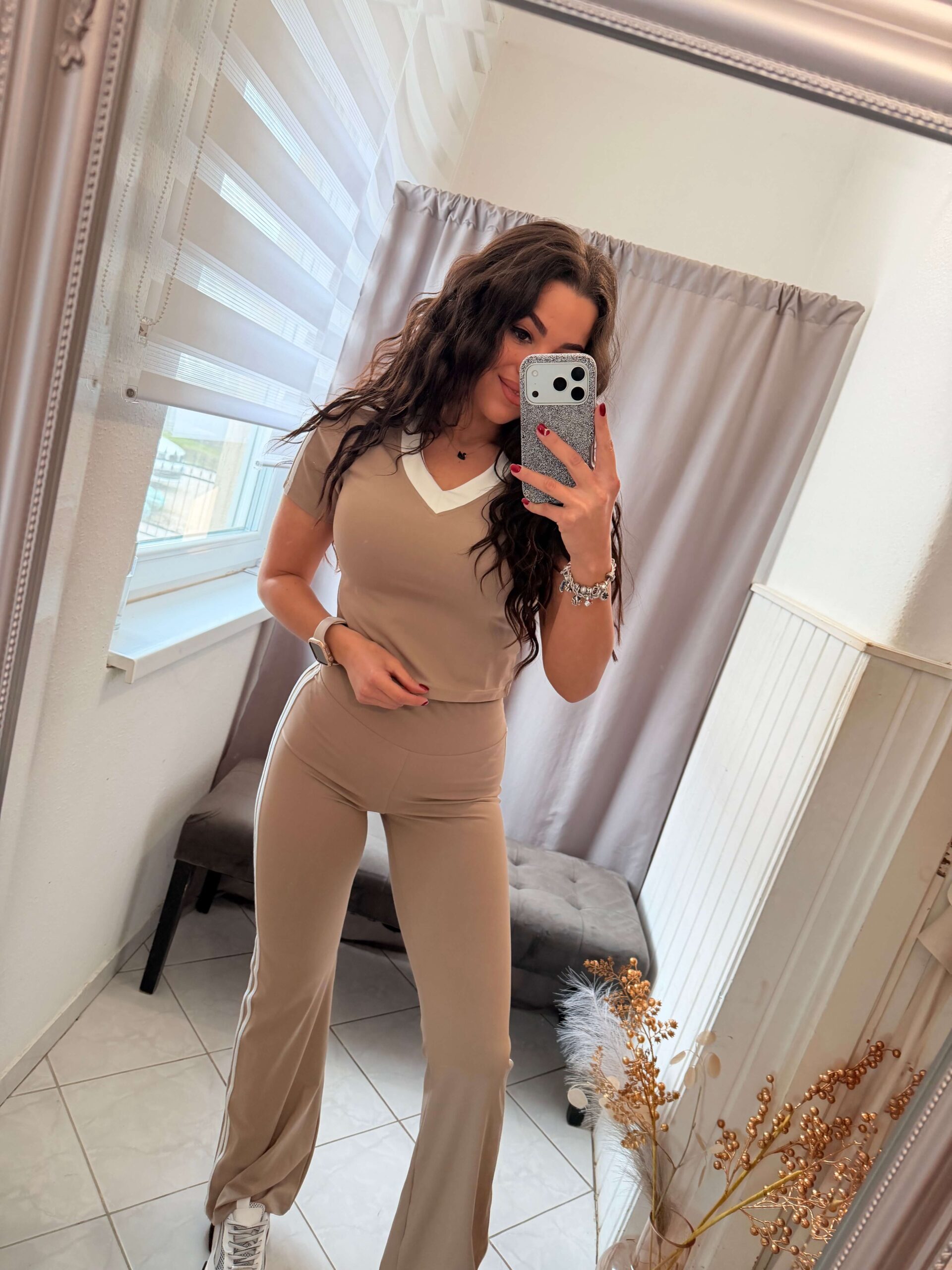 Nala kétrészes trapéz szárú szett bézs - Image 5