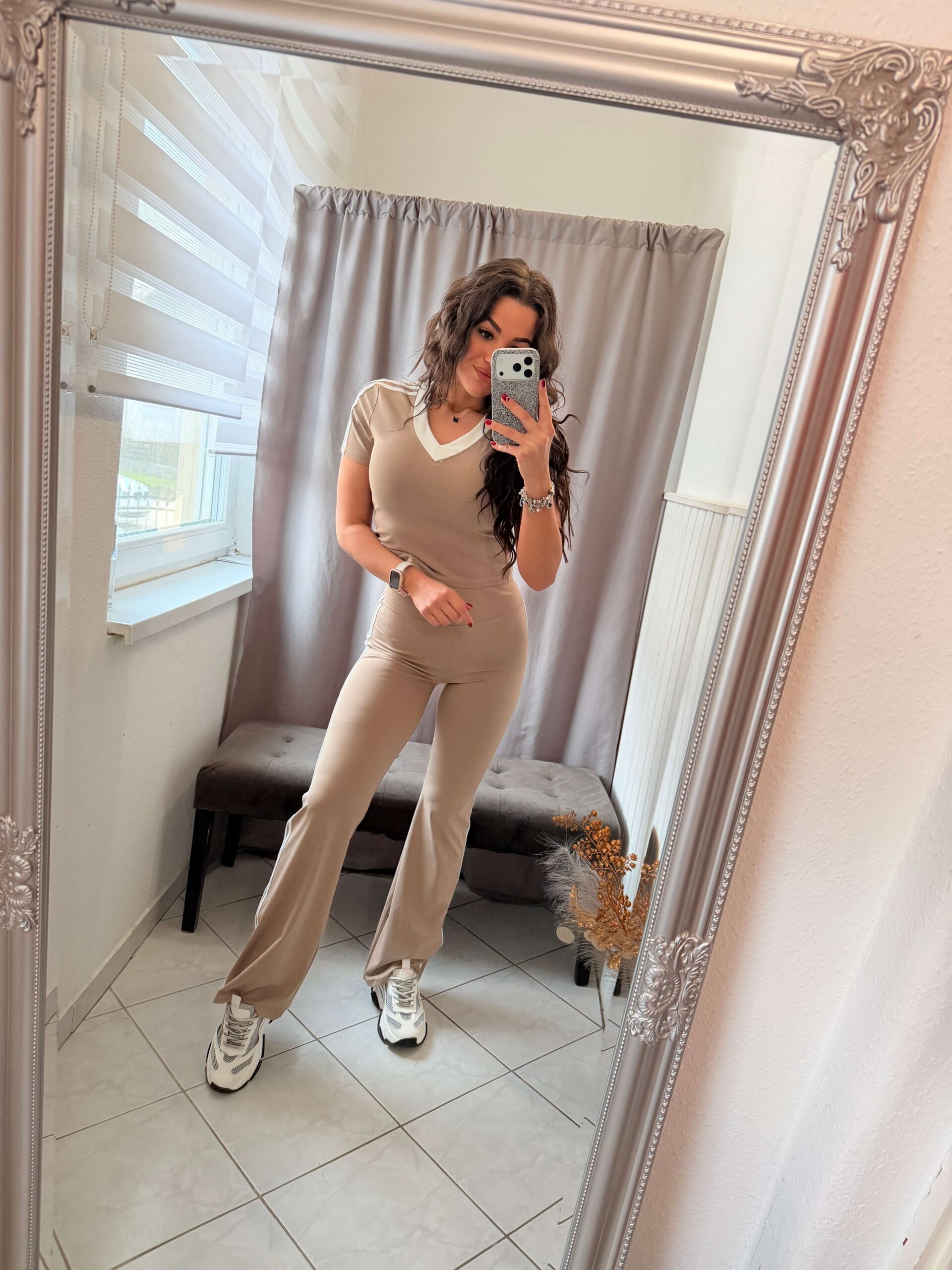 Nala kétrészes trapéz szárú szett bézs - Image 3