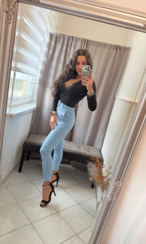 Kella vászon öves világoskék nadrág