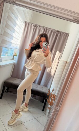 Veni velúr bézs húzott kabát