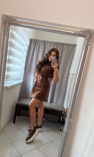 Missi barna öves farmer ruha