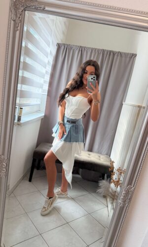 Lira világoskék farmer szoknya